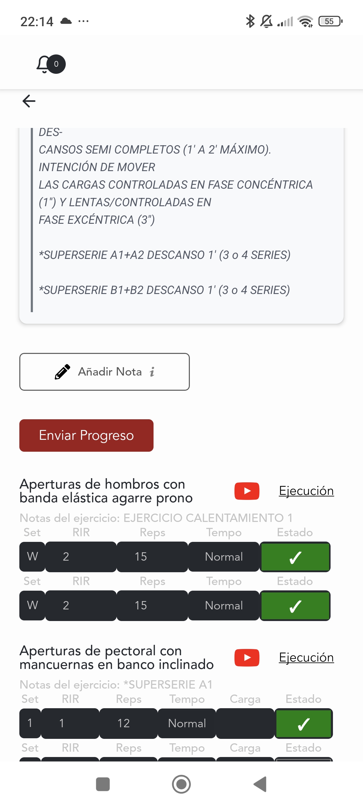 Pantalla de motivación de la app Training Perfecto con fondo de gimnasio